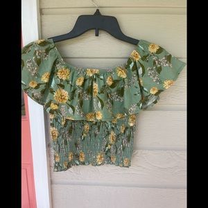 Ginger G crop top. Womens/Jrs. Excellent condition!!!